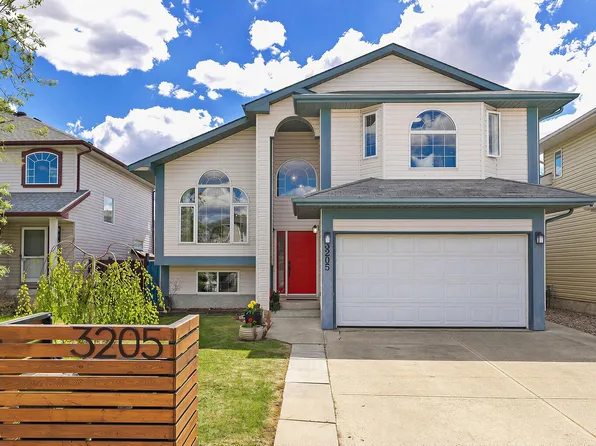 3205 41a Ave NW, Edmonton, AB T6T 1J4