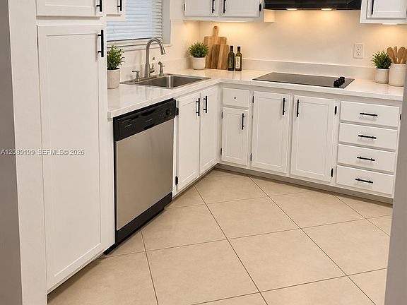 4th image of 605 S State Road 7 APT 3H