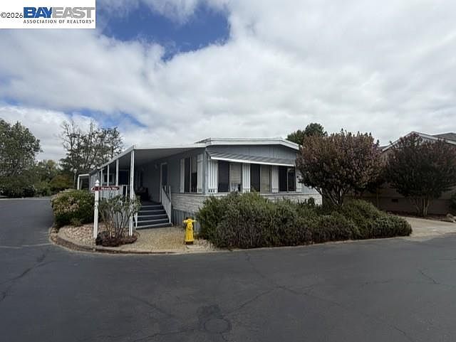 1st image of 3263 Vineyard Ave Space 165