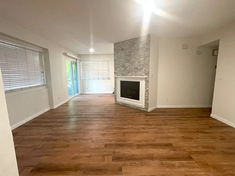 26922 Flo Ln #429 — Photo 3