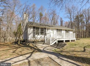 416 Hemlock Ln, Bluemont, VA