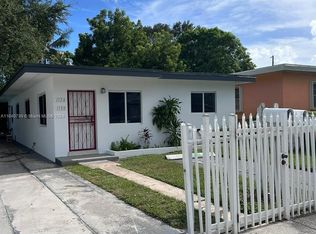 Stephen Manor, Miami, FL 33150