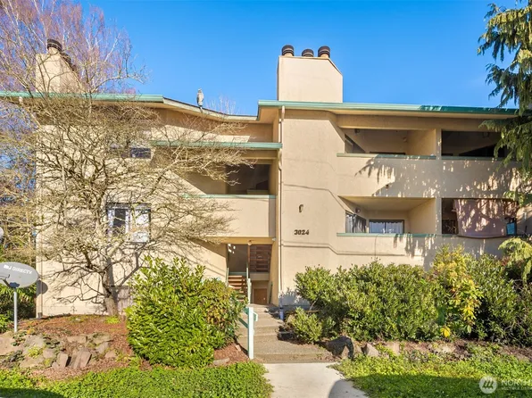 3024 NE 143rd Street #103, Seattle, WA 98125