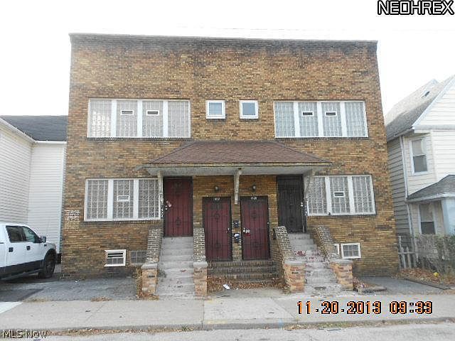 1st image of 1418 1/2 W 75th St