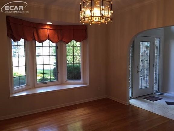 4th image of 5190 Warwick Woods Trl