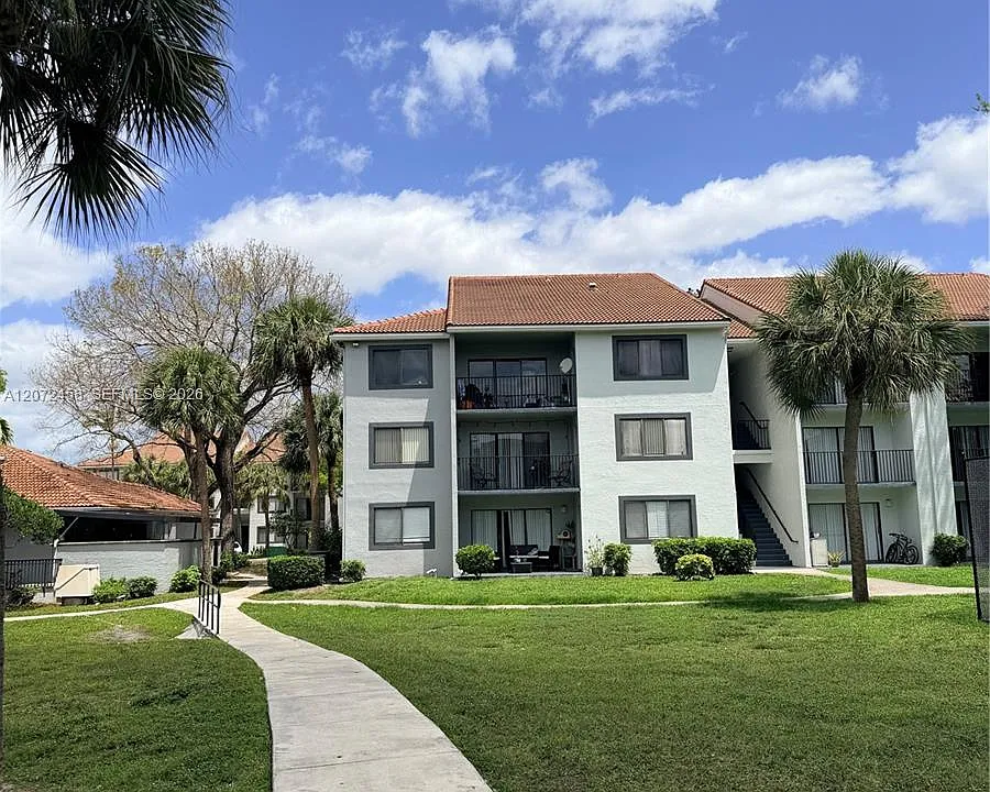 9250 W Atlantic Blvd #936
