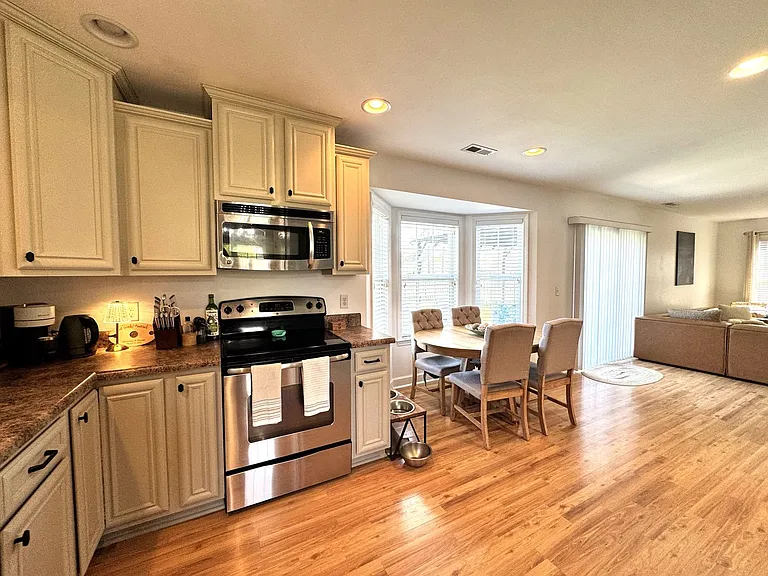 418 Amaryllis Ln — Photo 11