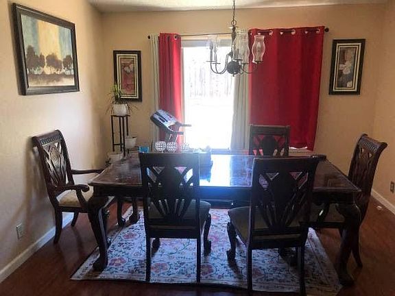 3rd image of 3076 Allenwood Dr