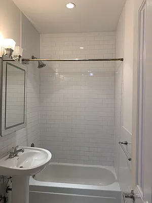 Rented by Trion Real Estate Management | media 11