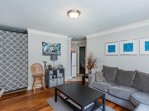 4th image of 1937 Westwood Ave Unit 1
