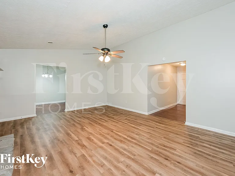 7460 Taylor Rd — Photo 5