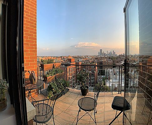 1st image of 25-32 30th Dr Penthouse C