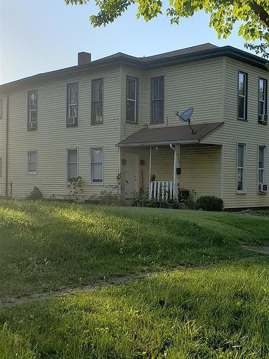 1st image of 306 N 15th St