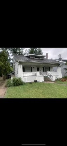 1366 E Elm St Photo 1