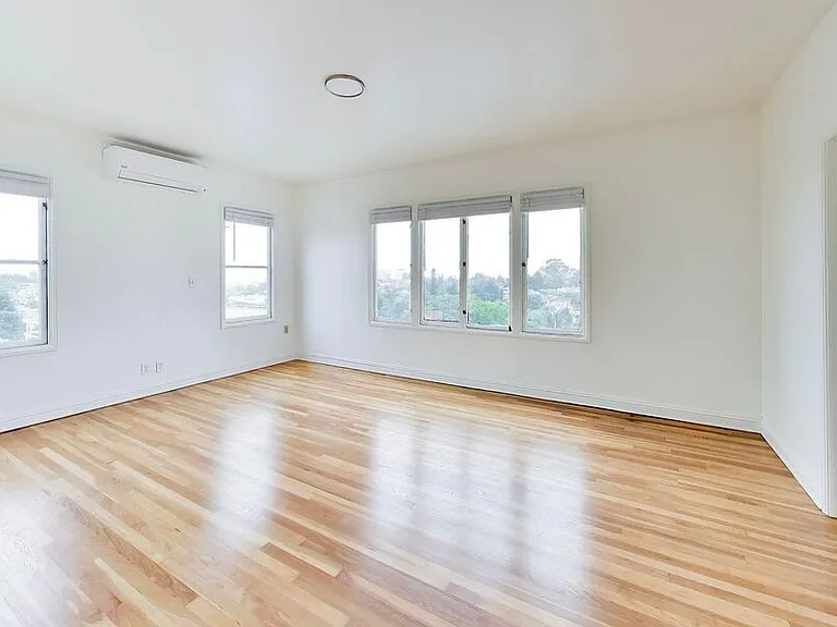 3719 Emerson St #9 — Photo 2
