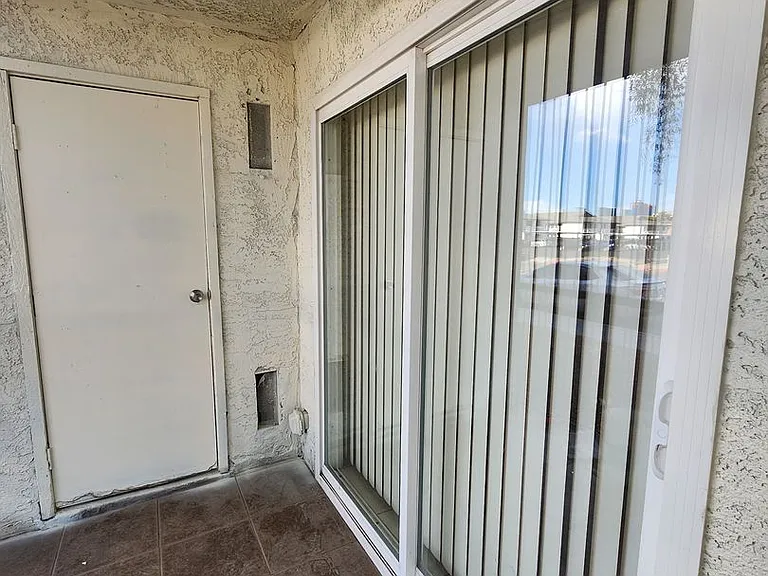 4610 Elk Springs Ave — Photo 21