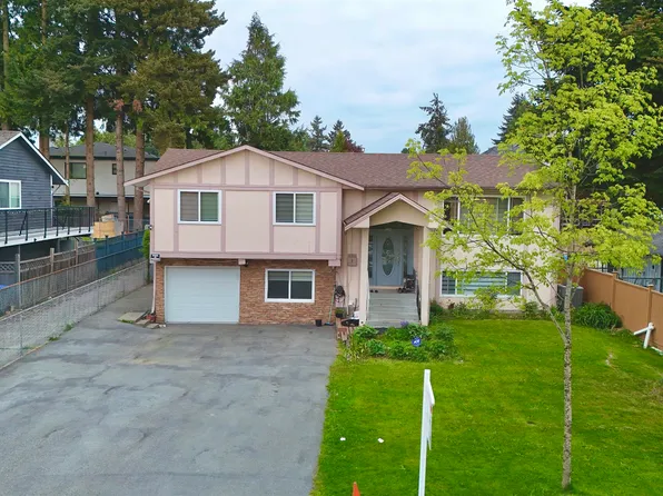 9298 Cinnamon Dr, Surrey, BC V3V 1V2