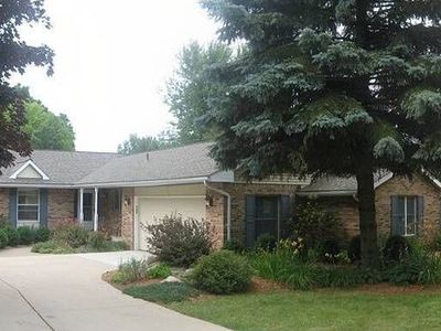 1343 Lone Tree Rd, Milford, MI, 48380