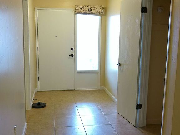 3rd image of 726 Almond Dr