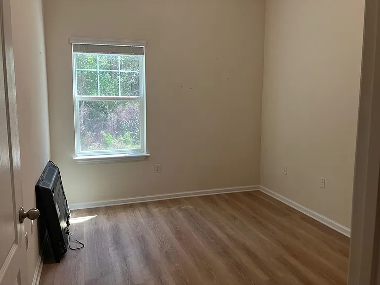 2109 Golden Lake Loop St — Photo 22