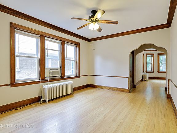 4th image of 5655 W Ainslie St