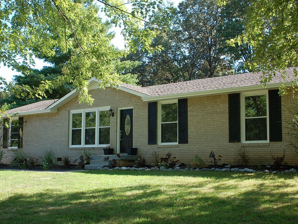 1st image of 2305 Pendleton Dr