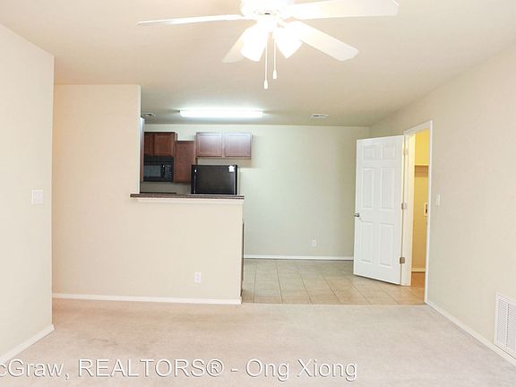 4th image of 5710 N 34th St #5712