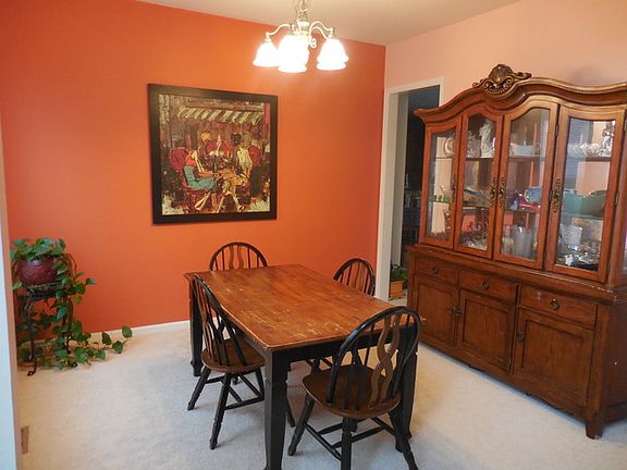 2nd image of 2424 Woodside Dr
