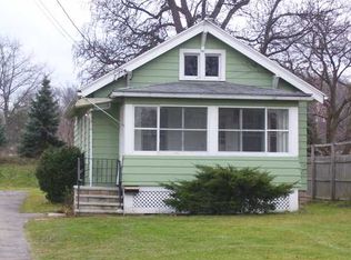 329 Glen Rd, Rochester, NY 14610