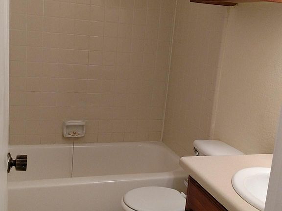 3rd image of 5225 Wild Horse Ct #Duplex