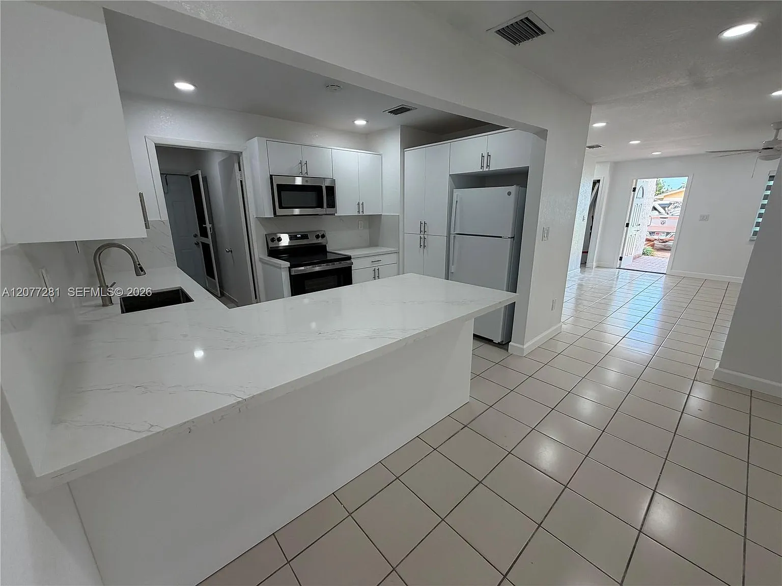 Margarita Twin Homes Cond — Photo 1