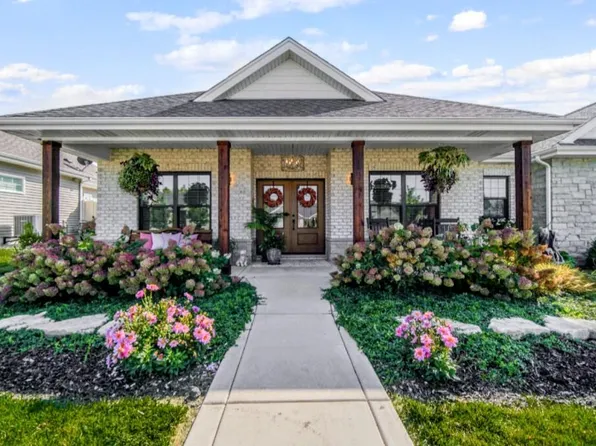 11435 McIntosh Ln, Schererville, IN 46375