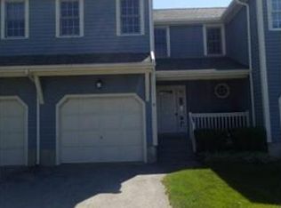 39 Betsy Ross Cir, Sturbridge, MA 01566