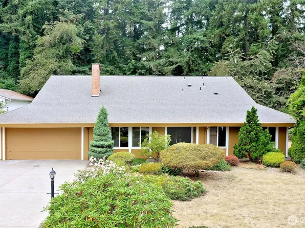 9802 58th Court E, Puyallup, WA 98373