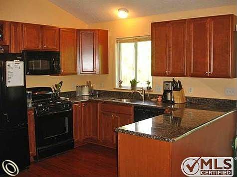 MLS3_kitchen.jpg