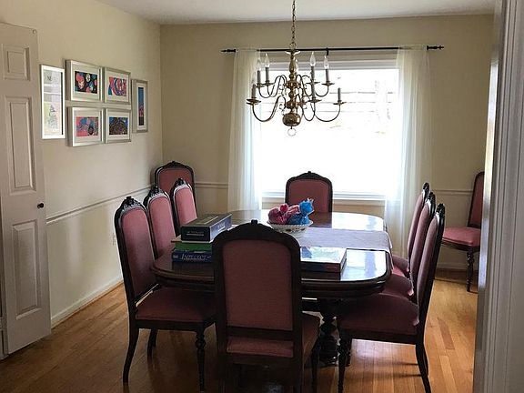 3rd image of 8217 W Gainsborough Ct