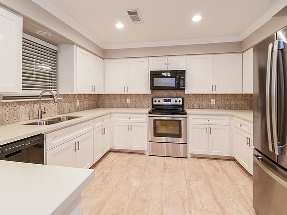 5th image of 3824 Evergreen Dr