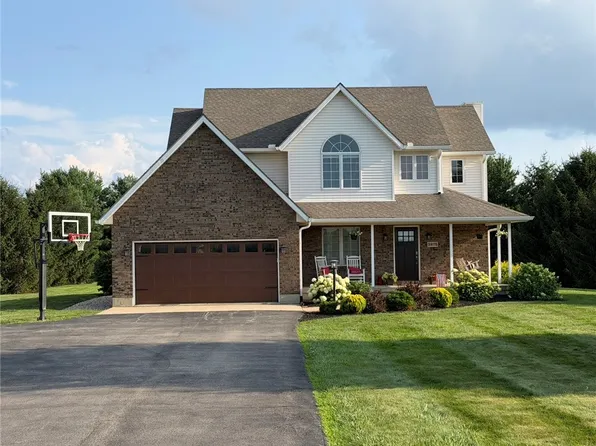 3875 Pinewood Ave, Springfield, OH 45502