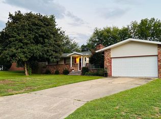 501 E 25th St, Baxter Springs, KS 66713