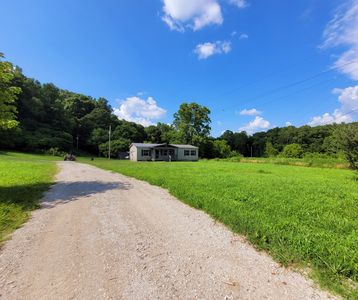 995 Coaling Rd, Charlotte, TN, 37036