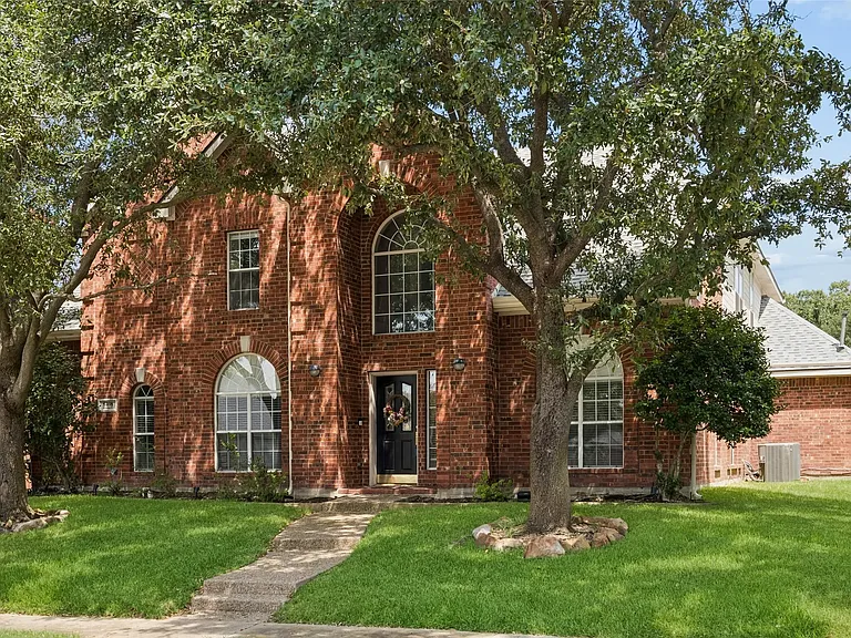 8408 Kenning Ct — Photo 2