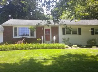 21 Pine Crest Dr, Oakland, NJ 07436