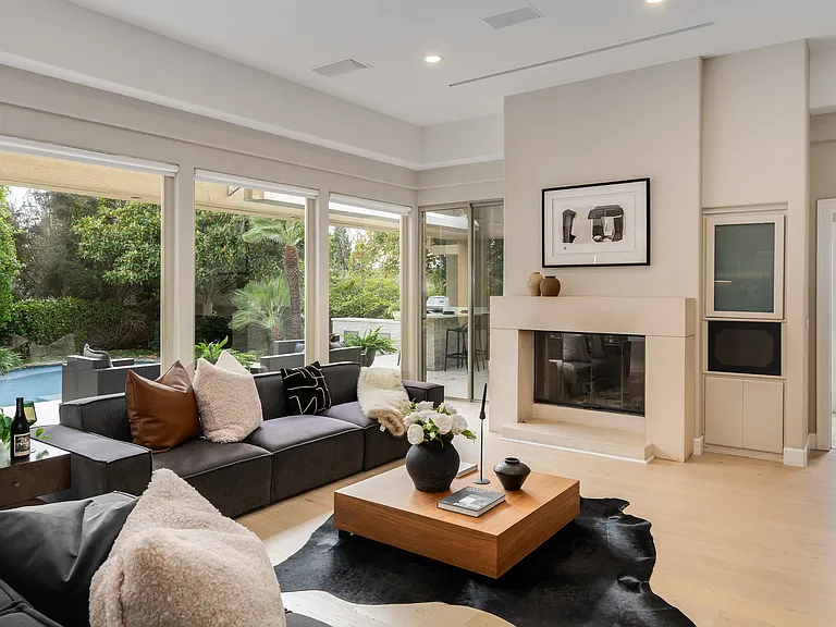 4257 Golden Oak Ct — Photo 15