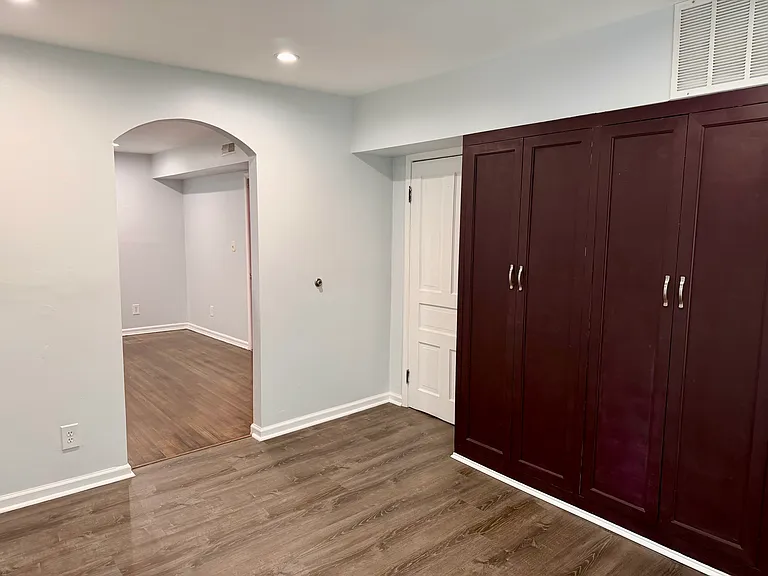300 S Wayne St — Photo 16