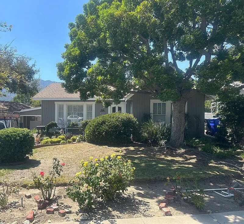 2 bed, 1.0 bath, $3,650 — Photo 2