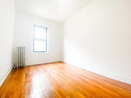 Rented by RealTegrity NY LLC | media 13