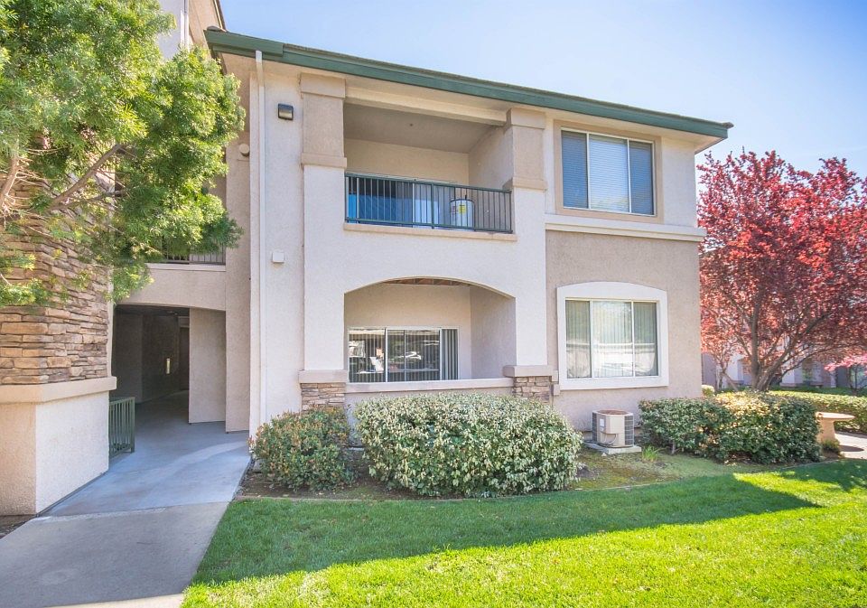1st image of 701 Gibson Dr APT 1517