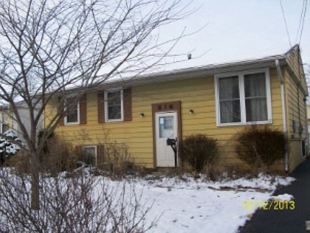 1st image of 816 Catalina Dr