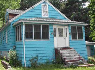 8 Poplar St, Rensselaer, NY 12144