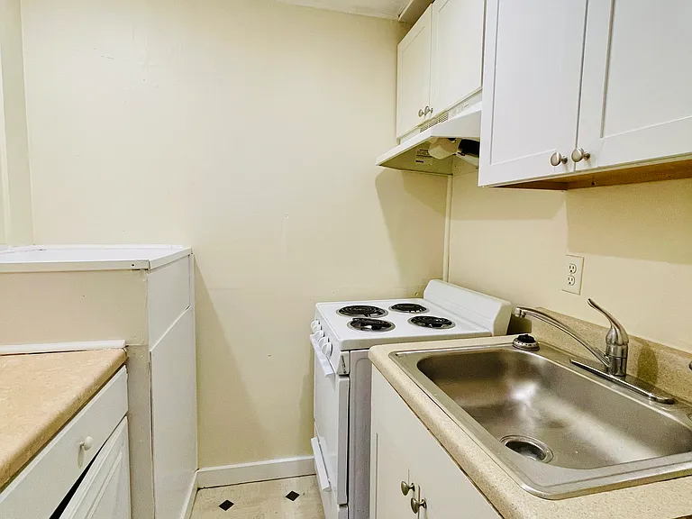81 Sharrow Cir — Photo 17
